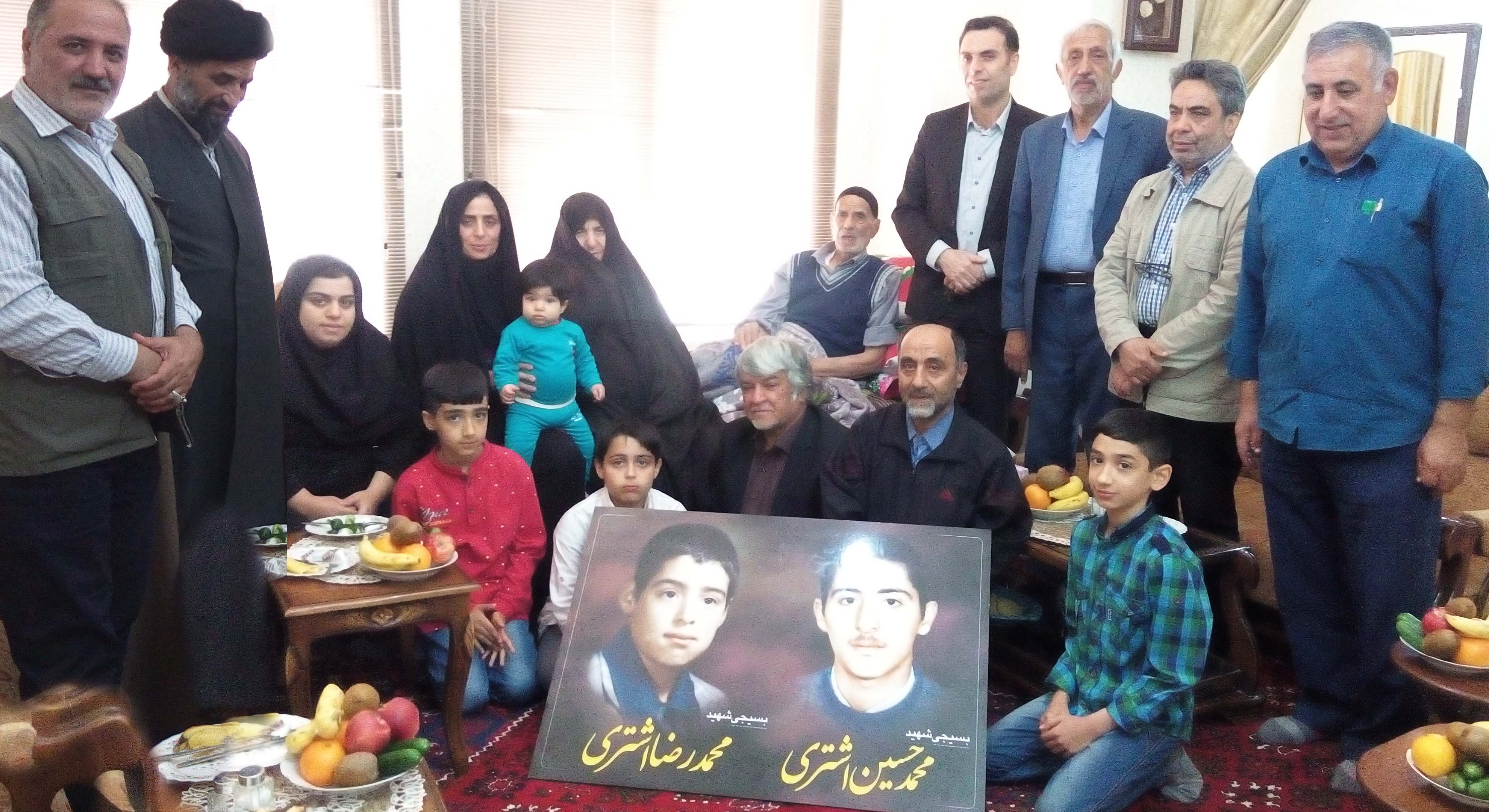 جامعه ورزش کاشان در دیدار با خانواده شهیدان